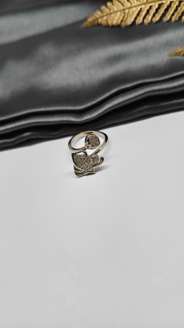925 Silver Adjustable White Stone Rotating Butterfly Design Ladies Ring