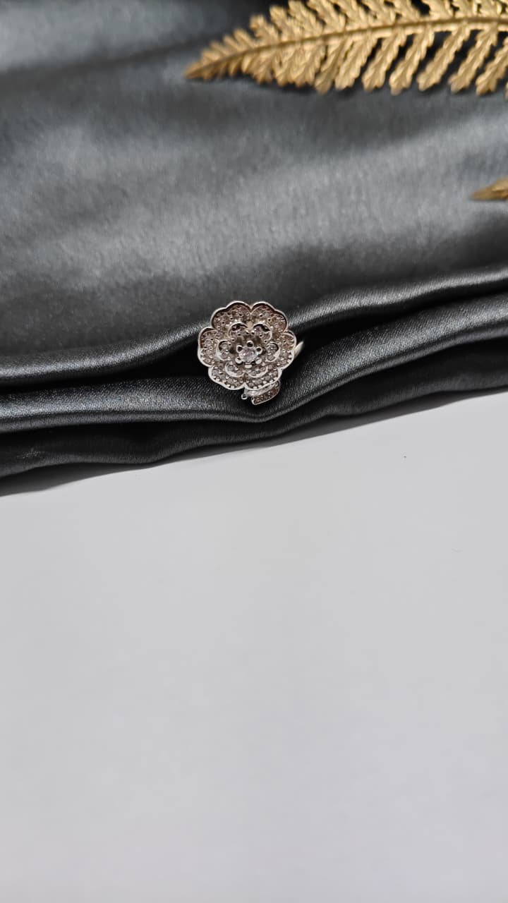 925 Silver Adjustable White Stone Rotating Flower Design Ladies Ring