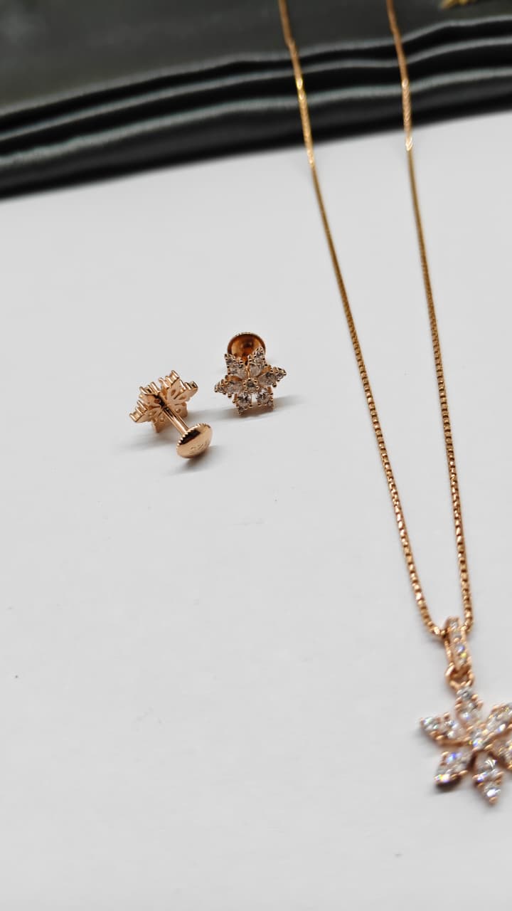 925 Silver Rose Gold Colour Star Multiple White Stone Design Chain Pendant Set With Earrings