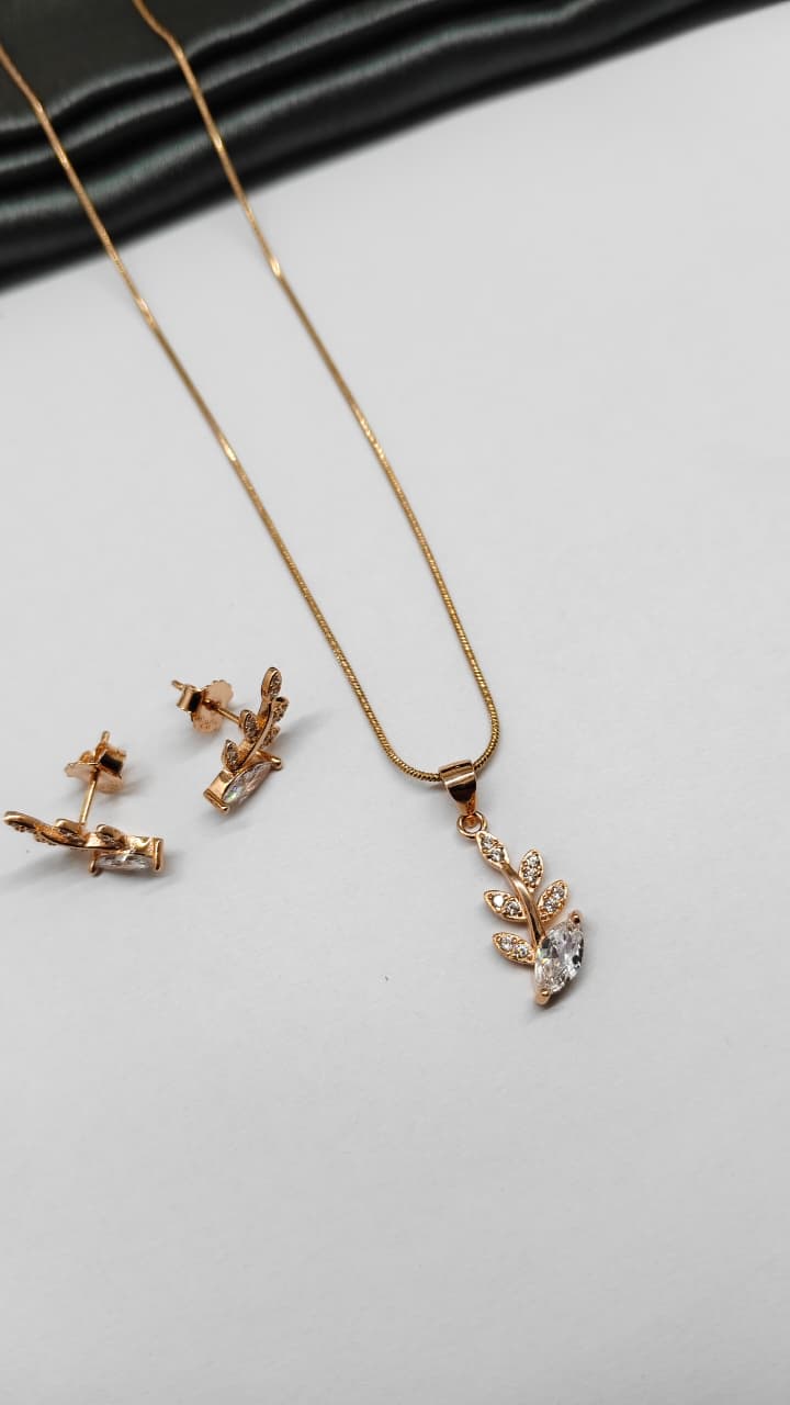 925 Silver Rose Gold Colour Leaf With White Stone Design Chain Pendant Set With Earrings