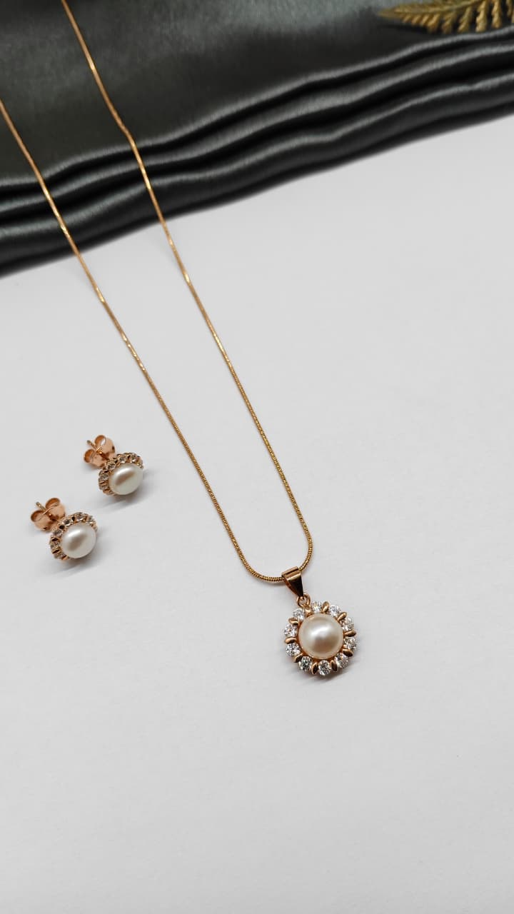 925 Silver Rose Gold Colour Pearl With White Stone Design Chain Pendant Set With Earrings
