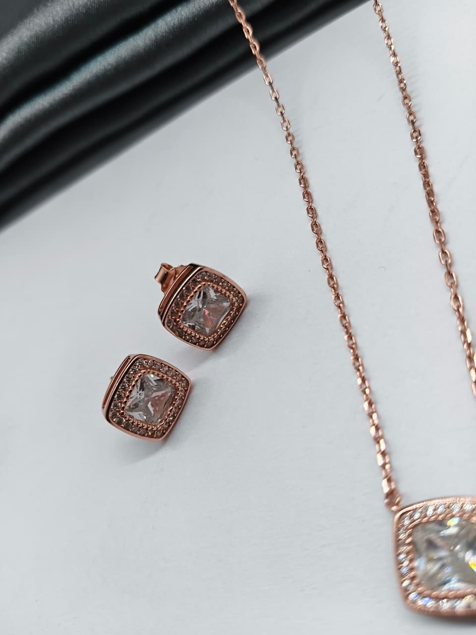 925 Silver Rose Gold Colour Square Design White Stone Necklace Set