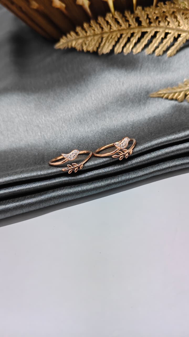 925 Silver Rose Gold Colour Sparrow With Leaf Design Toe Rings