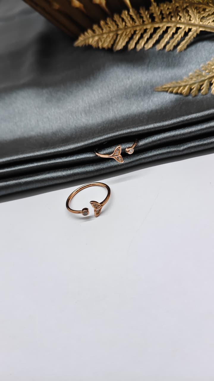 925 Silver Rose Gold Colour Fish Tail Design Toe Rings