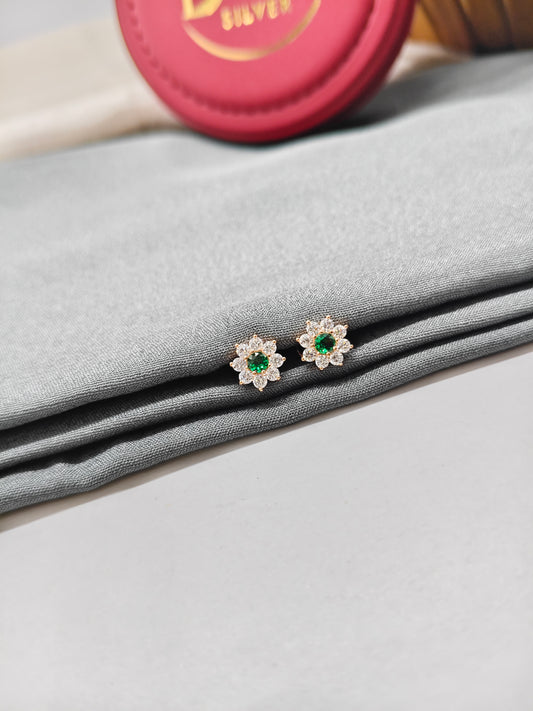 925 Silver Rose Gold Small Flower Design 8 White With 1 Green Stone Earrings