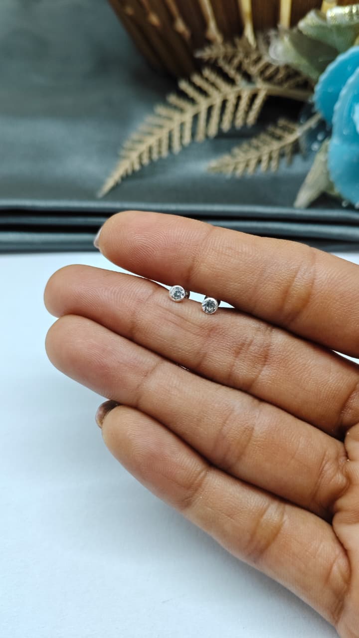 925 Silver Regular Silver Colour Small Single White Stone Side Stud/ Nose Pin in Pair