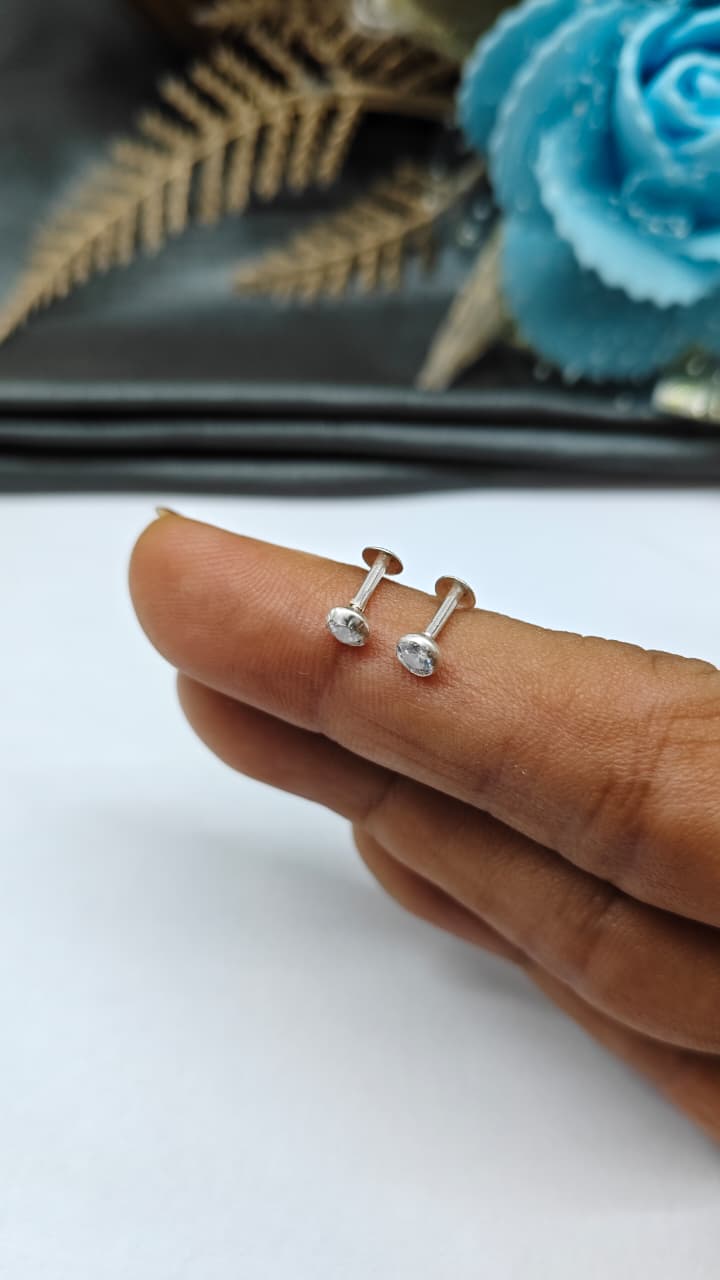 925 Silver Regular Silver Colour Medium Single White Stone Side Stud/ Nose Pin in Pair