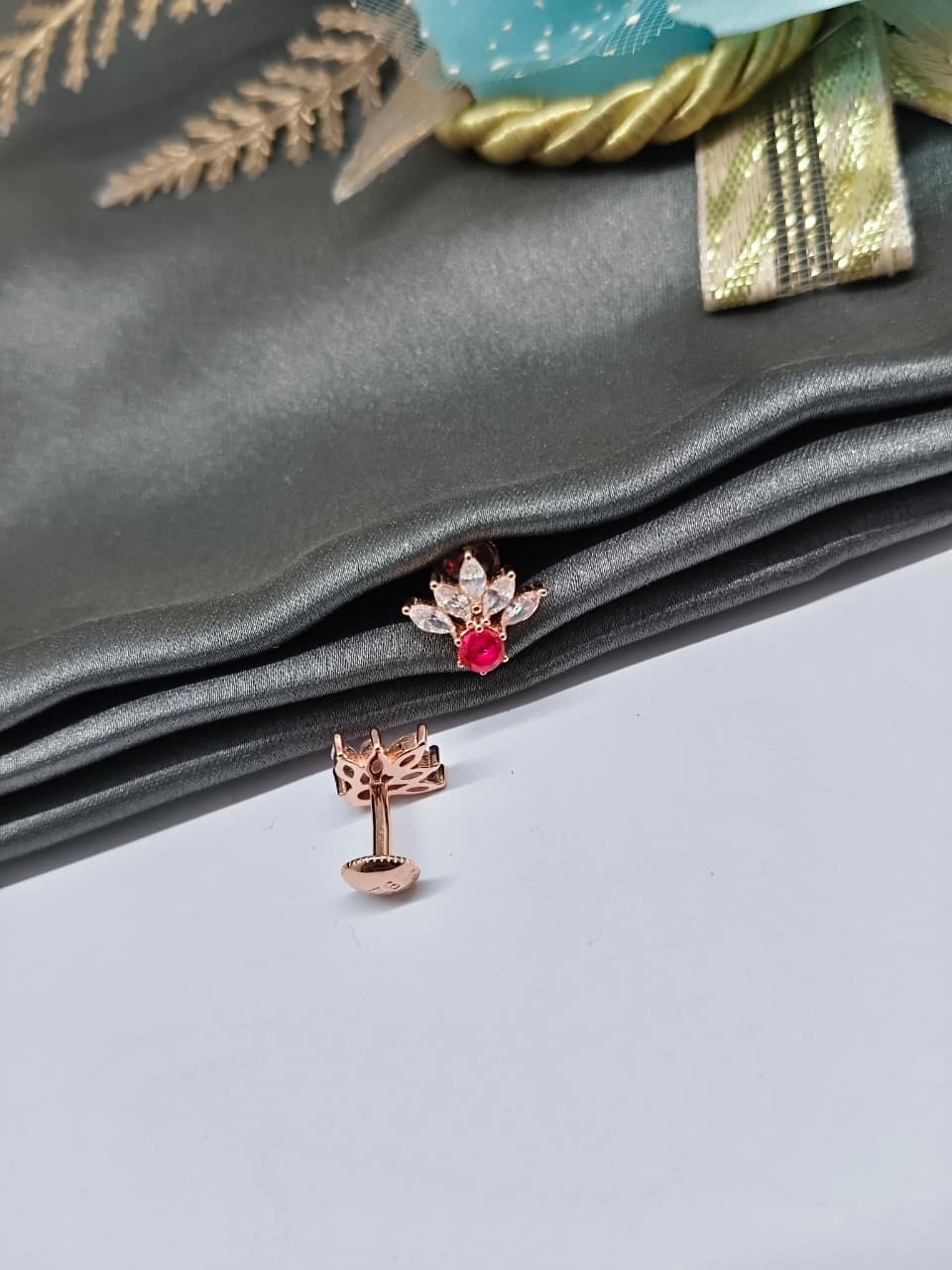 925 Silver Rose Gold 1 Round Red Stone +5 White Stone Earrings