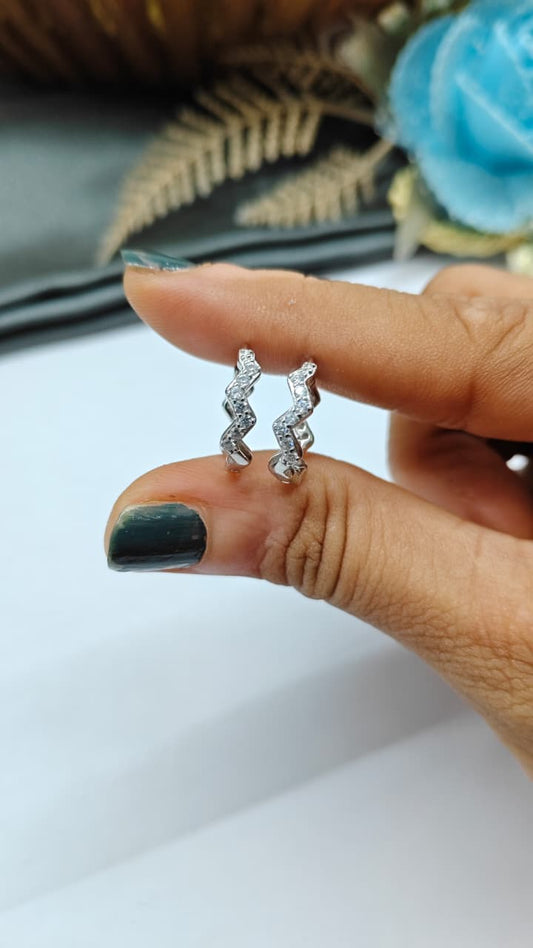 925 Silver Regular Colour White Stone Zig Zag Design Balli / Earrings