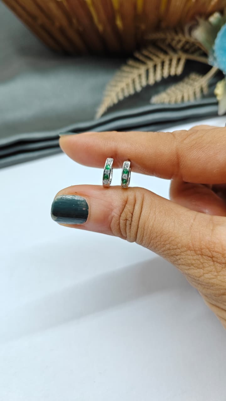 925 Silver Regular Colour Small Size White With Green Stone Design Balli / Earrings